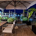 阿夫拉酒店 2*