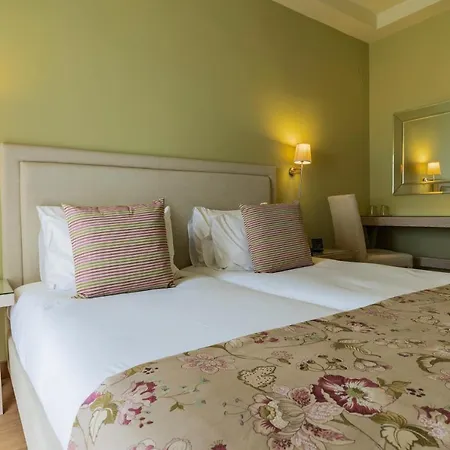 Avra Hotel