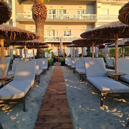 Avra Paralia Katerinis