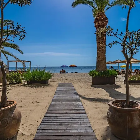 Avra Paralia Katerinis