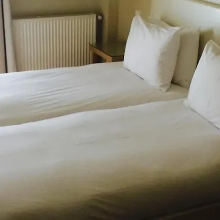 מלון Avra Paralía