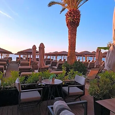 Avra Hotel